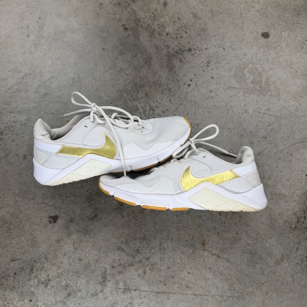 Nike Legend Essential 2 White Metallic Gold Training Shoes CQ9356-010 Womens 9.5
